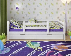 Детская кровать из массива березы Соня-5 (Белый/Лак) в Приобье - priobie.ok-mebel.com | фото