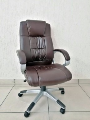 Кресло Barneo K-6 для руководителя (коричневая экокожа) в Приобье - priobie.ok-mebel.com | фото 1