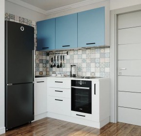 Кухонный гарнитур угловой Капри 1000*1800 (Стол. 26мм) в Приобье - priobie.ok-mebel.com | фото
