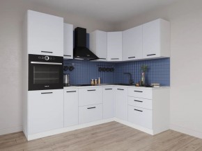 Кухонный гарнитур угловой Смоки 2400*1600 (Стол. 26мм) в Приобье - priobie.ok-mebel.com | фото